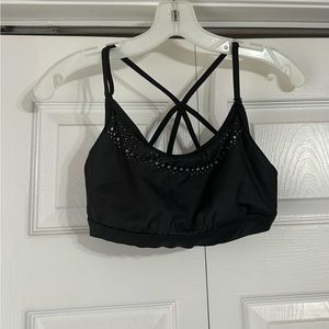 Victoria Sport ladies sports bra is a size Medium.